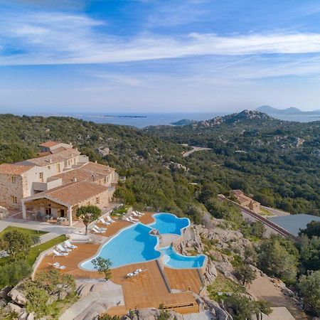 Hotel Borgo Smeraldo Arzachena Bagian luar foto