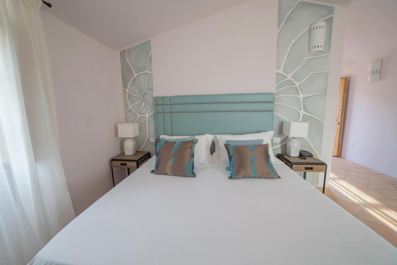 Hotel Borgo Smeraldo Arzachena Bagian luar foto