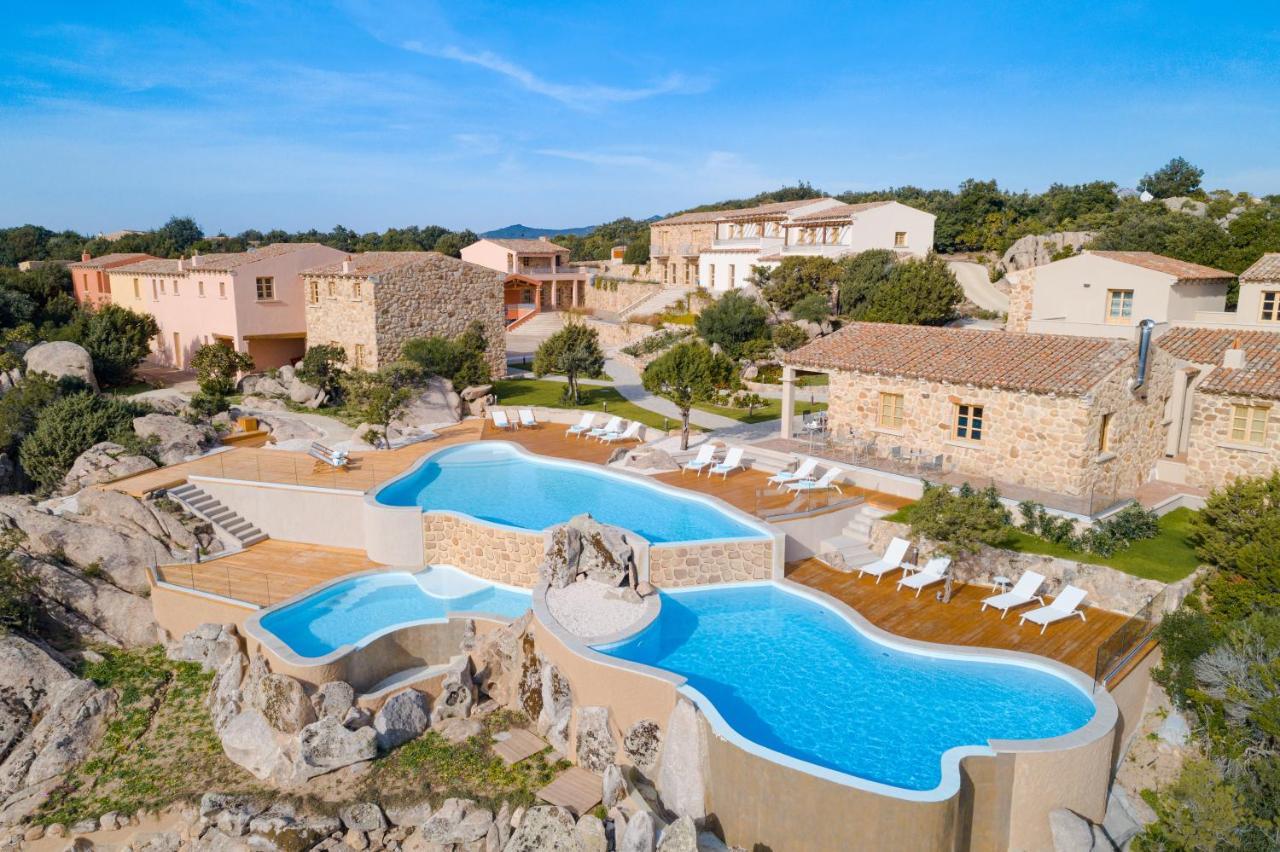 Hotel Borgo Smeraldo Arzachena Bagian luar foto