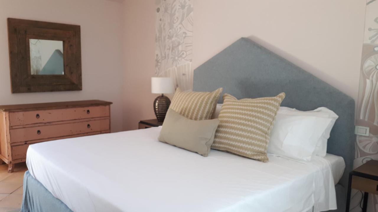 Hotel Borgo Smeraldo Arzachena Bagian luar foto