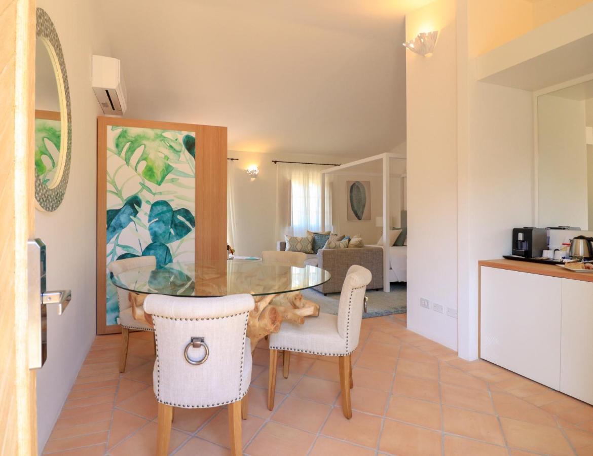 Hotel Borgo Smeraldo Arzachena Bagian luar foto