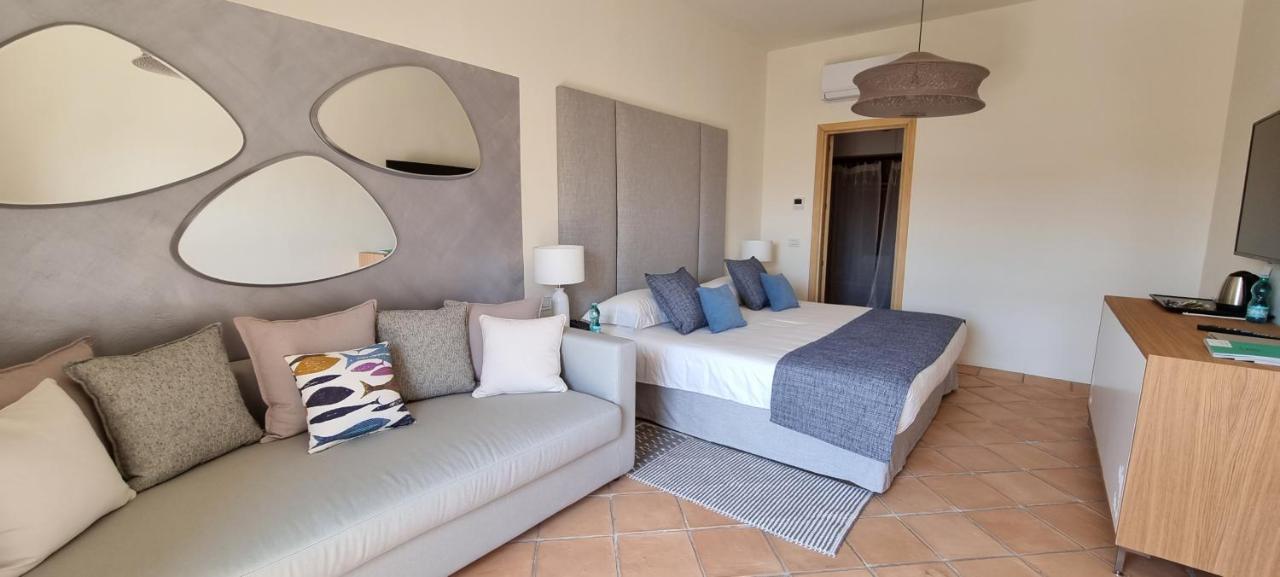 Hotel Borgo Smeraldo Arzachena Bagian luar foto