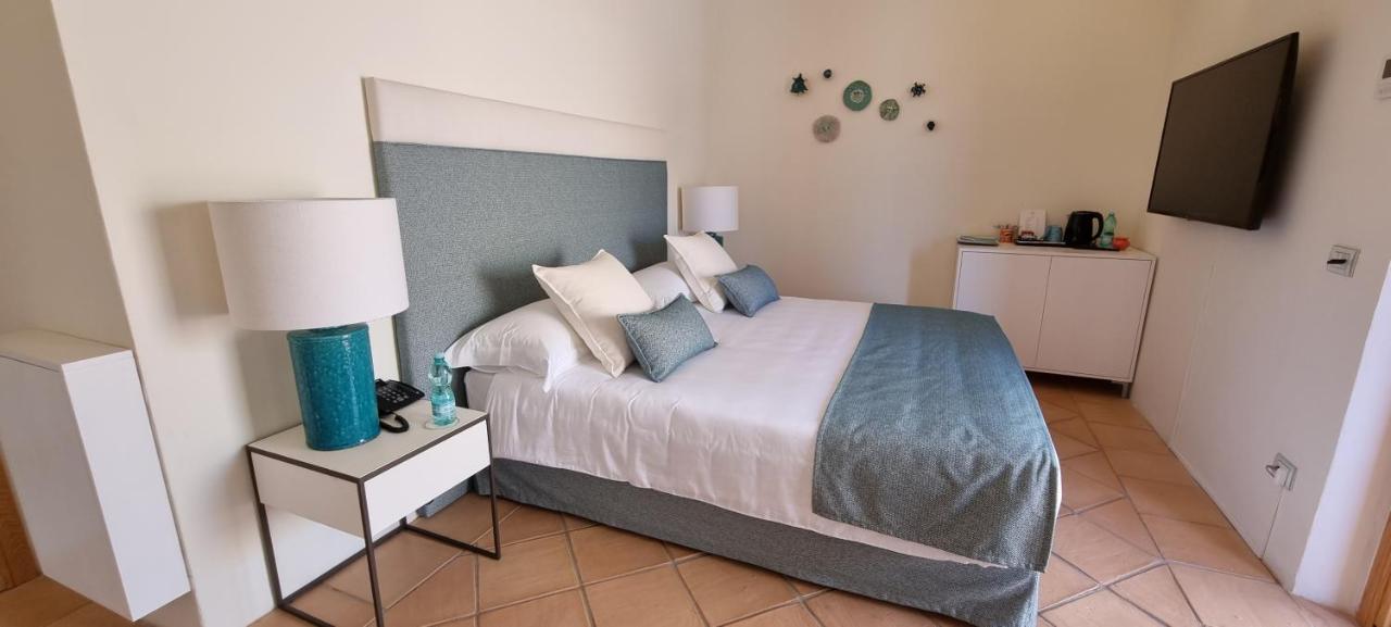 Hotel Borgo Smeraldo Arzachena Bagian luar foto